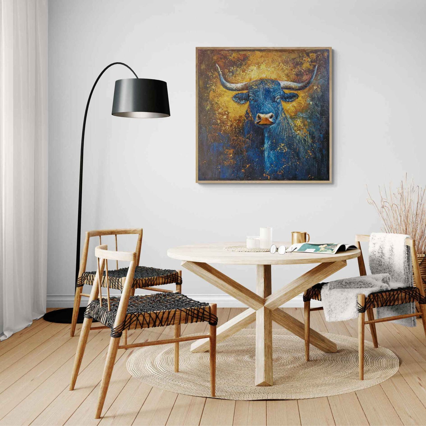 Pintura artística de toro con colores intensos